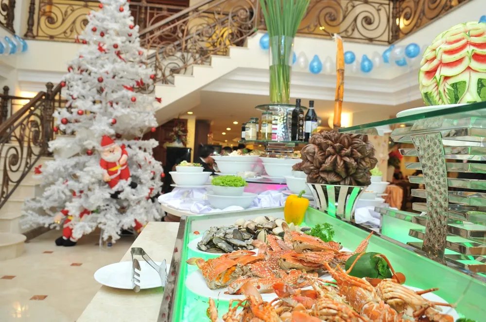 Rộn ràng Giáng sinh – năm mới 2021 với loạt khuyến mãi từ các khách sạn thuộc Saigontourist Group  ảnh 2