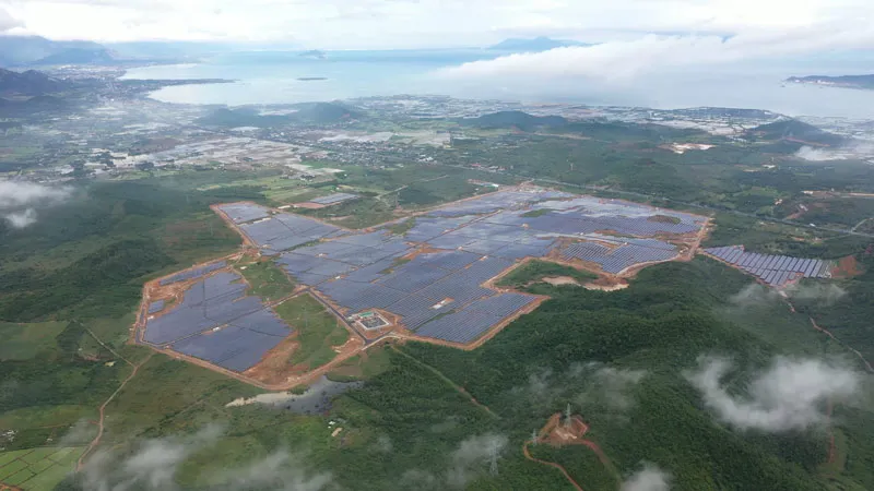 Dự án Nhà máy Điện mặt trời KN Vạn Ninh nhìn từ trên cao