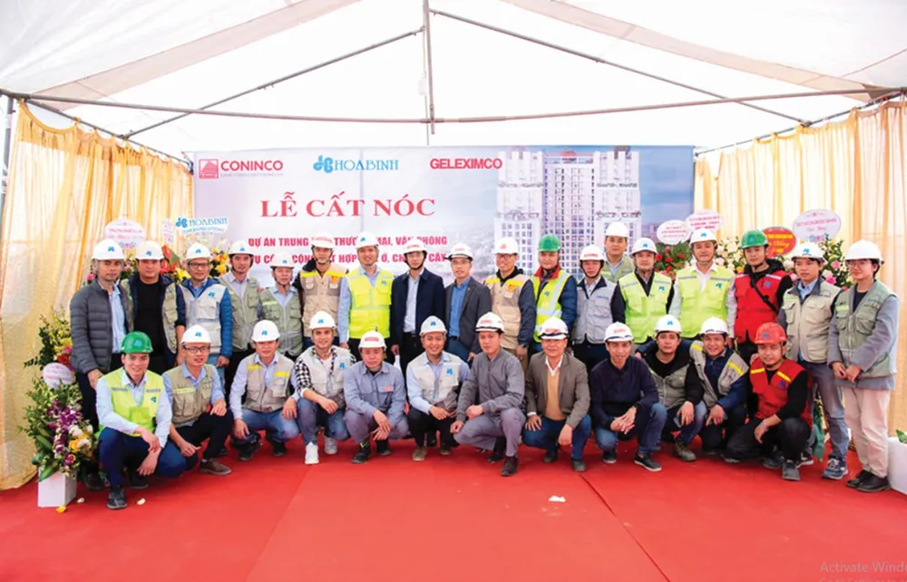 Hòa Bình cất nóc vượt tiến độ dự án Geleximco Southern Star ảnh 1