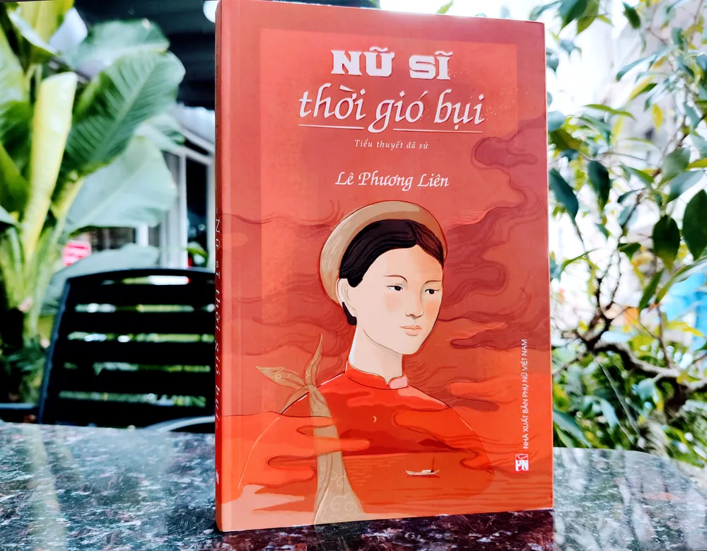Cuộc đời của một nữ sĩ thời gió bụi
