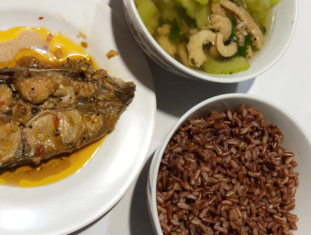 Hột gạo lúa mùa nhớ sao! Ngon sao! ảnh 1