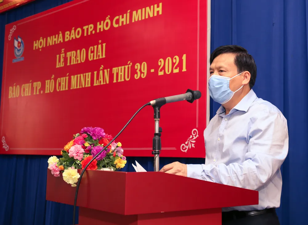 Báo SGGP đoạt 8 giải Báo chí TPHCM năm 2021 ảnh 2