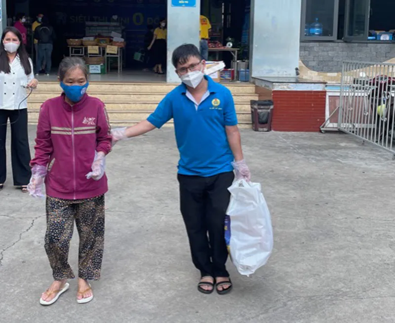 Nhân rộng mô hình siêu thị mini 0 đồng, lan tỏa nghĩa tình trong mùa dịch ảnh 1