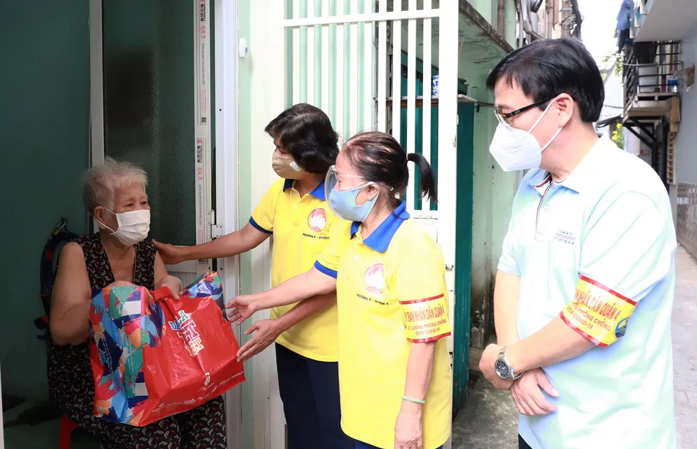 Thích ứng để luôn gần dân ảnh 2