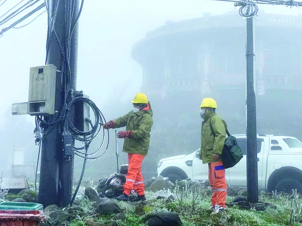 Giá rét đảo lộn cuộc sống người dân ảnh 1