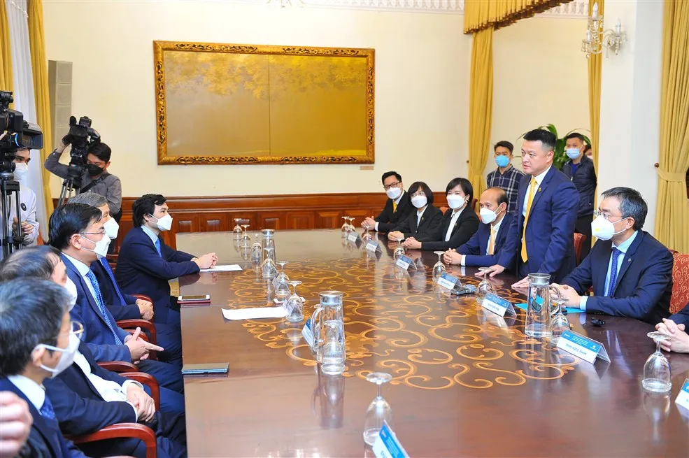 Sun Group và Vietnam Airlines hợp tác đưa công dân Việt Nam từ Ukraine về nước ảnh 2