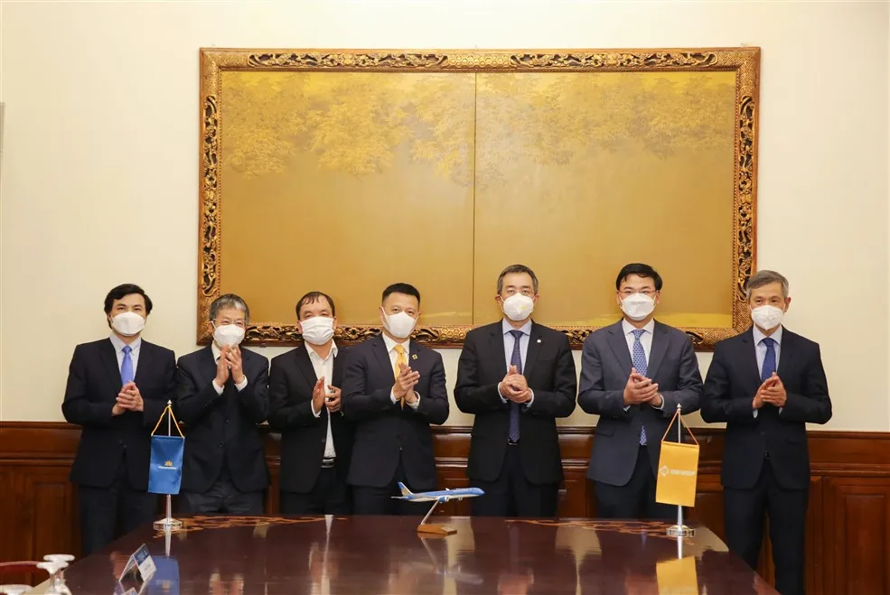 Sun Group và Vietnam Airlines hợp tác đưa công dân Việt Nam từ Ukraine về nước ảnh 1