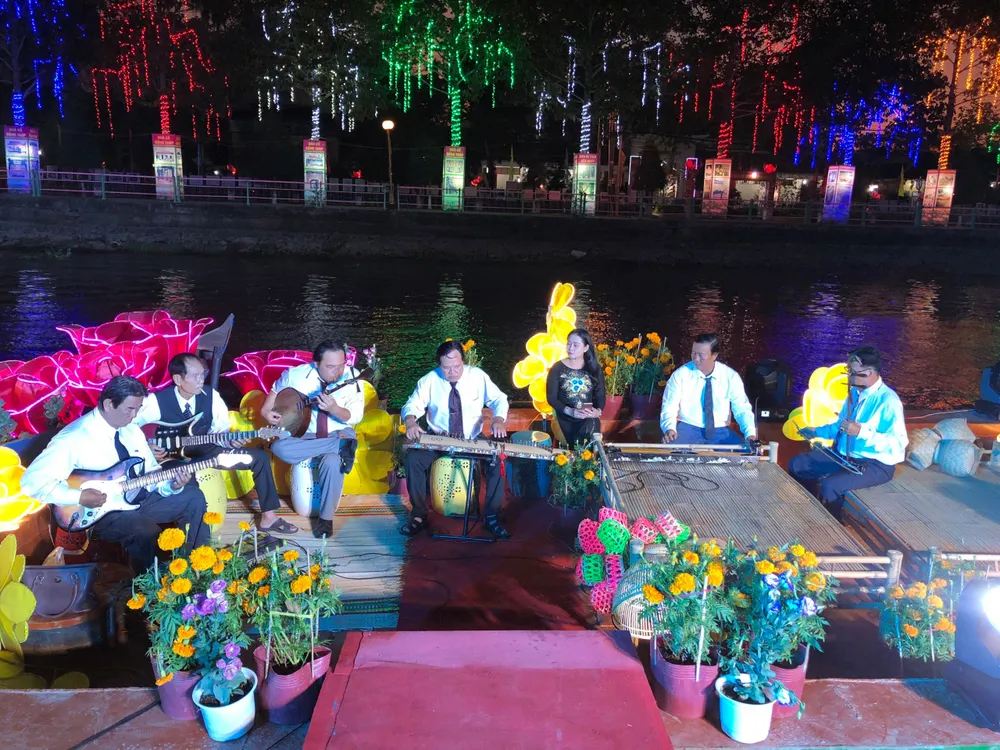 Trăm năm vọng lại tiếng đờn - Bài 1: Còn thương hai tiếng tài tử ảnh 1