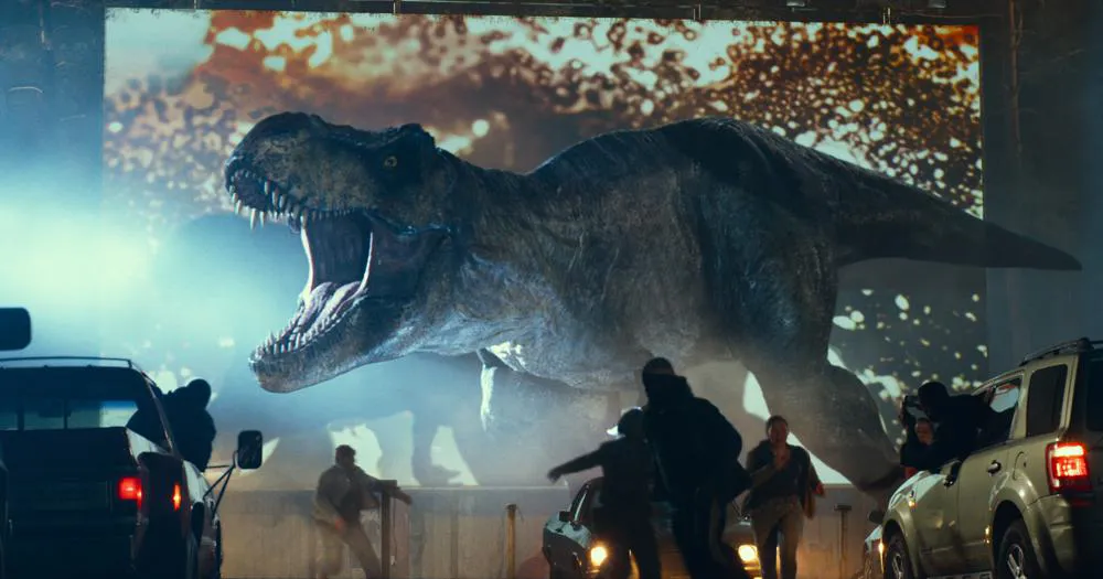 Một cảnh trong phim Jurassic World: Dominion sẽ phát hành trong dịp hè
