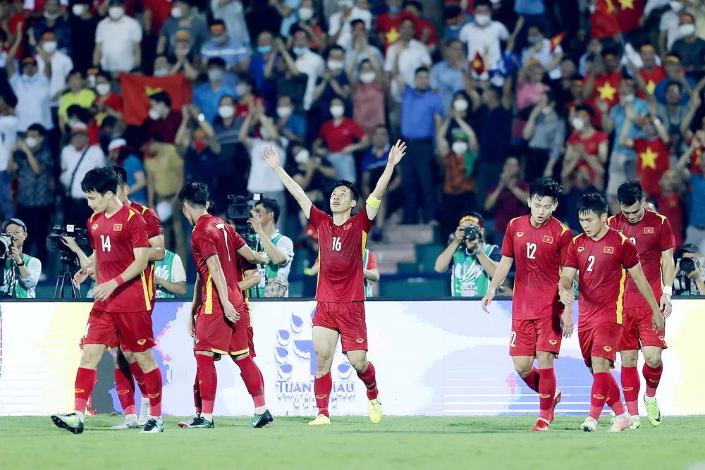 Vững vàng hành trình chinh phục ảnh 1