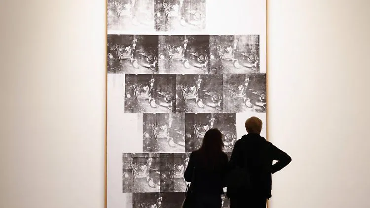 Bức tranh White Disaster