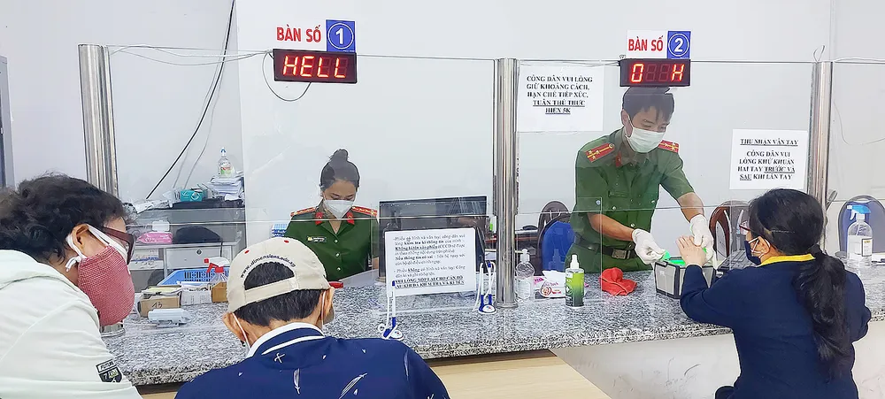 Sao chụp, lưu giữ CMND, CCCD của người khác có đúng luật? ảnh 1