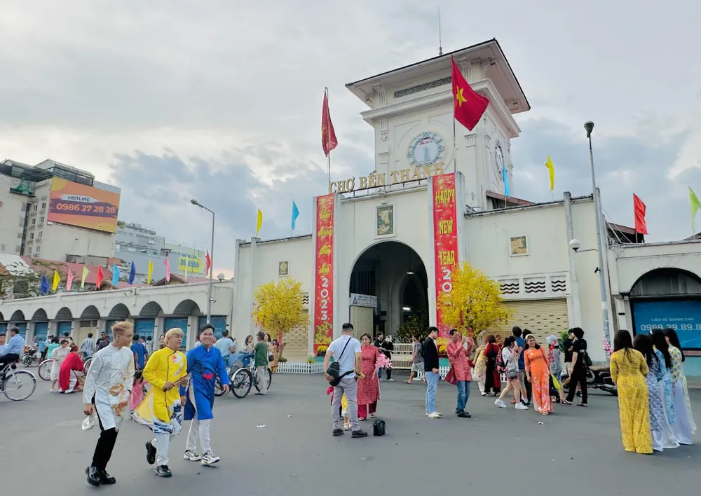 Chợ Bến Thành trong những ngày xuân Chợ Bến Thành trong những ngày xuân