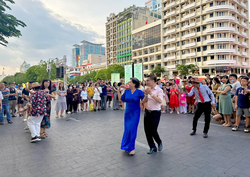 Vũ điệu mùa xuân Vũ điệu mùa xuân