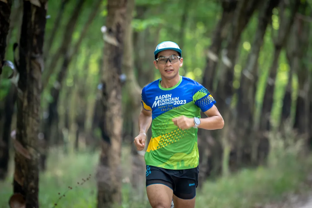 Trọng Nhơn trên đường chạy Baden Mountain Marathon 2023