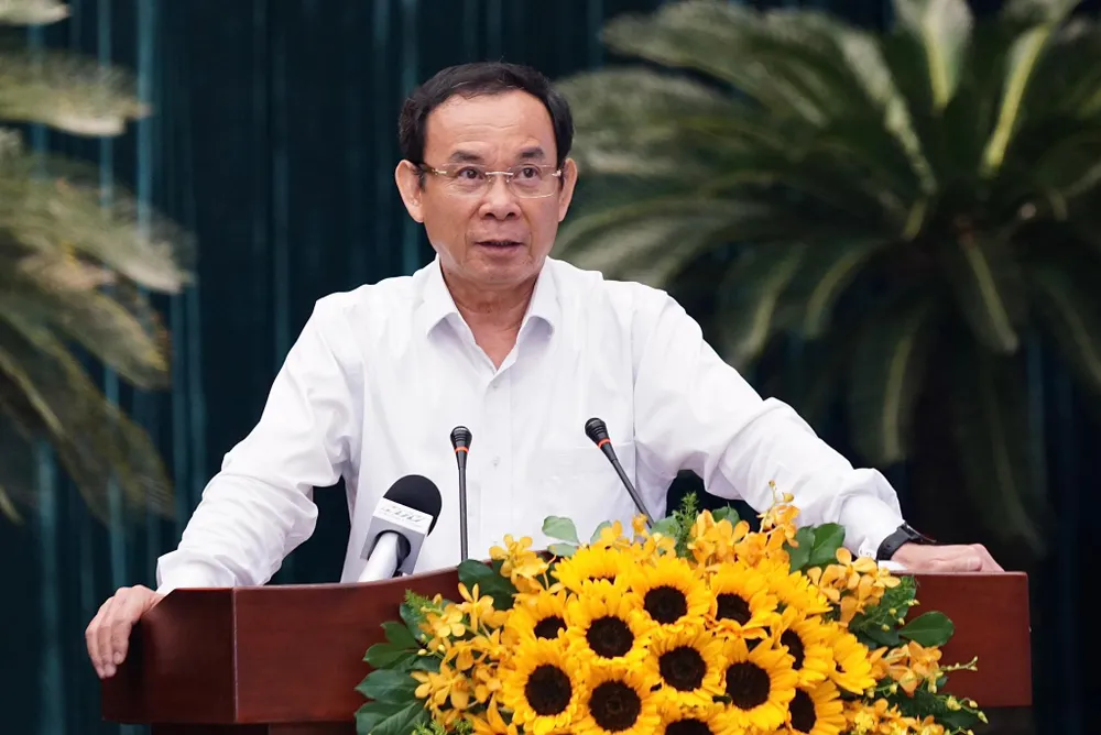 Bí thư Thành ủy TPHCM Nguyễn Văn Nên phát biểu kết luận hội nghị. Ảnh: HOÀNG HÙNG