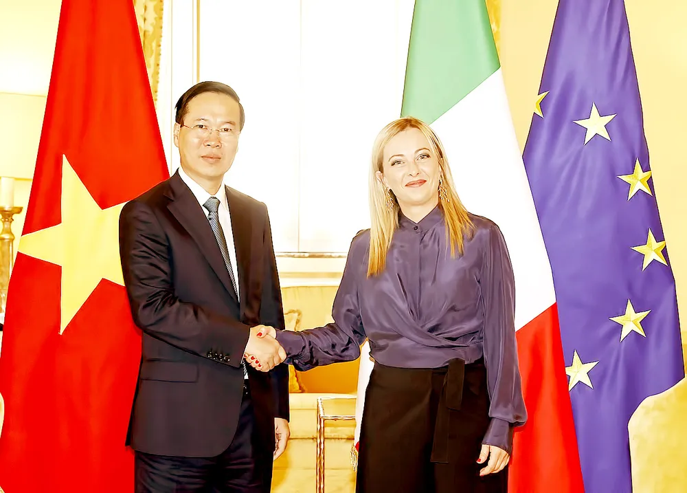 Chủ tịch nước Võ Văn Thưởng gặp Thủ tướng Italy Giorgia Meloni. Ảnh: TTXVN