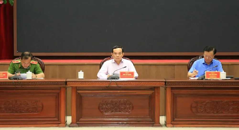 Bí thư Thành ủy Hà Nội Đinh Tiến Dũng và Phó Thủ tướng Trần Lưu Quang chủ trì buổi làm việc Bí thư Thành ủy Hà Nội Đinh Tiến Dũng và Phó Thủ tướng Trần Lưu Quang chủ trì buổi làm việc