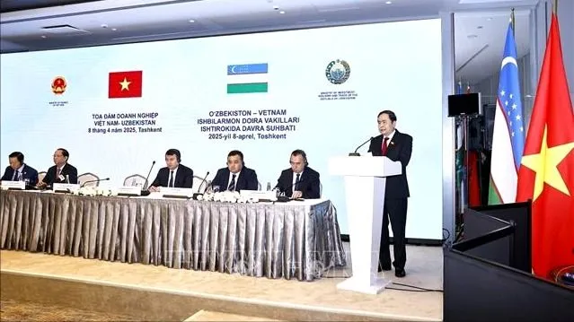 Chủ tịch Quốc hội Trần Thanh Mẫn phát biểu tại tọa đàm. Ảnh: Doãn Tấn/TTXVN