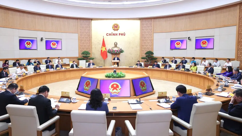 Thủ tướng Phạm Minh Chính chủ trì và phát biểu tại phiên họp Chính phủ thường kỳ. Ảnh: VIẾT CHUNG