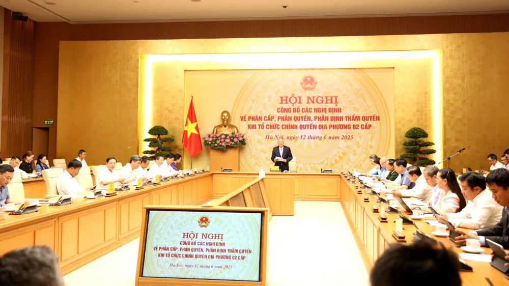 Phó Thủ tướng Thường trực Chính phủ Nguyễn Hòa Bình chủ trì Hội nghị.jpg