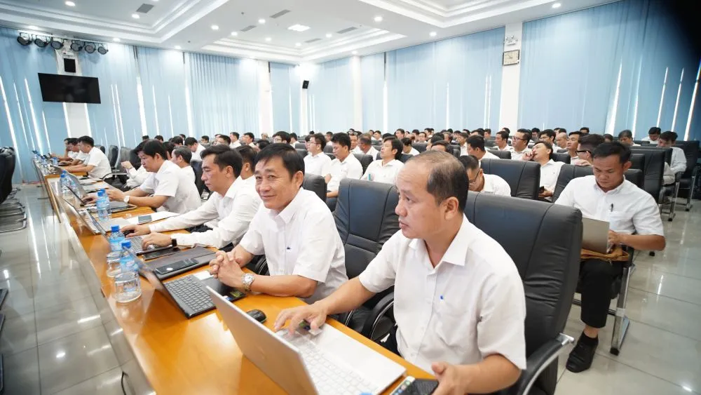 Quang cảnh hội nghị