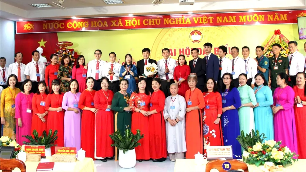 Ủy ban MTTQ Việt Nam phường Tam Thắng khóa I, nhiệm kỳ 2025 - 2030 ra mắt tại đại hội