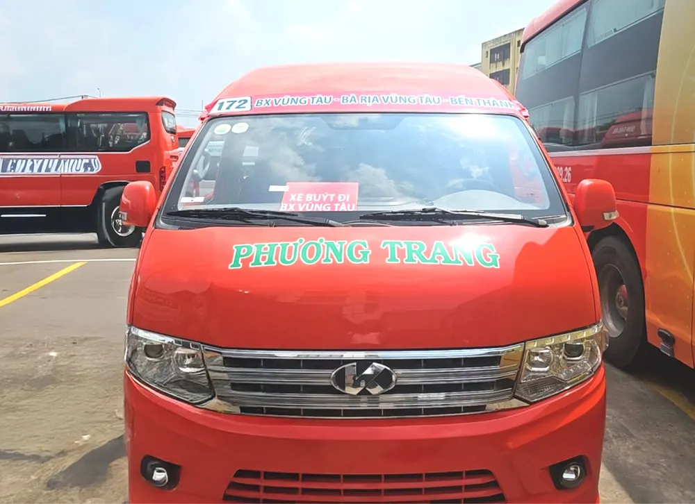 phương trang.png