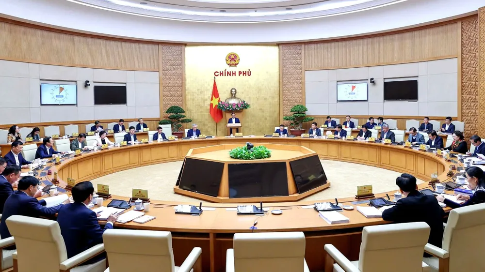 Thủ tướng Phạm Minh Chính chủ trì và phát biểu tại phiên họp Chính phủ thường kỳ, sáng 6-12. Ảnh: VIẾT CHUNG