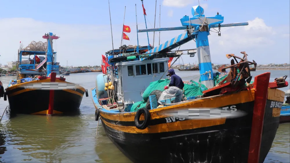 Tàu cá tại xã Long Hải 