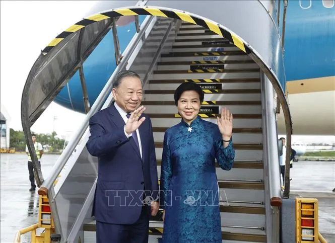 Tổng Bí thư, Chủ tịch nước Tô Lâm và Phu nhân rời Thủ đô Manila, kết thúc tốt đẹp chuyến thăm cấp Nhà nước tới Philippines. Ảnh: Thống Nhất/TTXVN