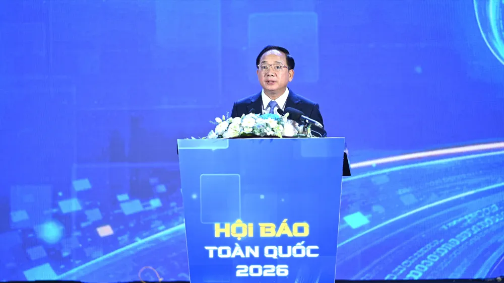 Đồng chí Trịnh Văn Quyết, Ủy viên Bộ Chính trị, Bí thư Trung ương Đảng, Trưởng Ban Tuyên giáo và Dân vận Trung ương phát biểu tại lễ khai mạc Hội Báo toàn quốc 2026. Ảnh: ĐỖ TRUNG