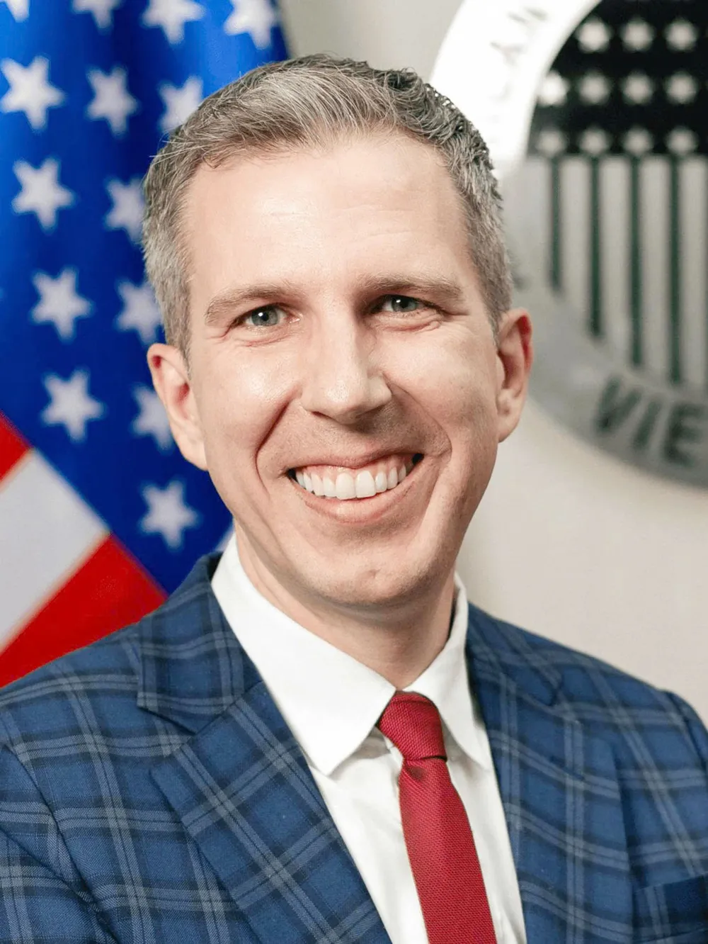 Ông-Travis-Mitchell.jpg