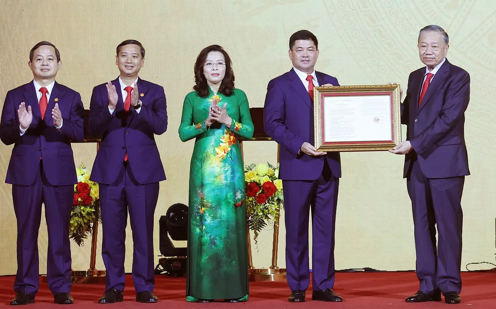 tongbithu_ctn_tolam.jpg