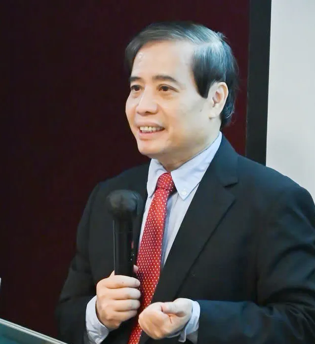 Vũ-Minh-Khương.jpg