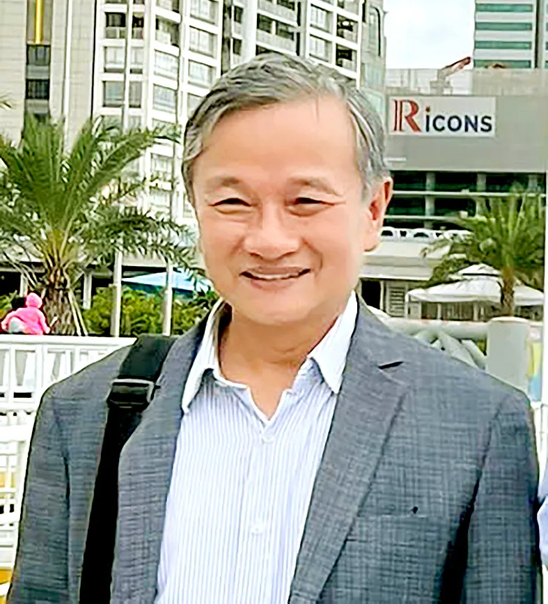 PGS-TS-Hồ-Long-Phi.jpg