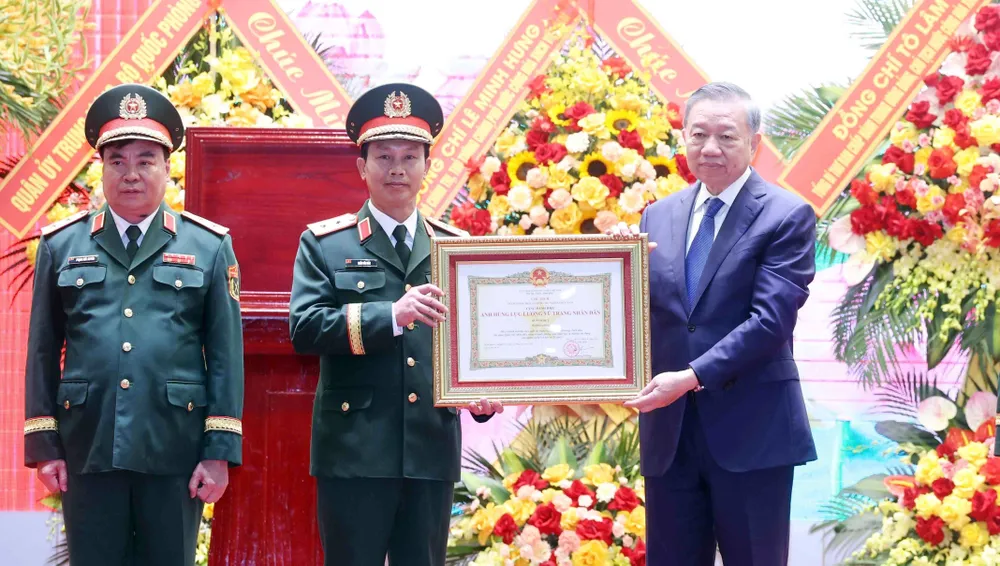 dong-chi-to-lam.jpg