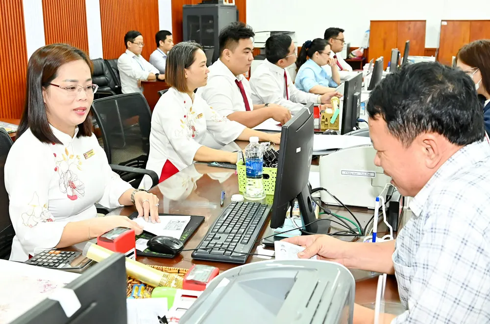 hanhchinh1.jpg