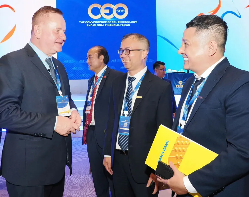 ceo500.jpg
