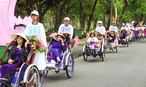 Activities of 7th Hue Craft Village Festival kicked off ảnh 4