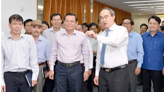 Bí thư Thành uỷ TPHCM Nguyễn Thiện Nhân thăm Báo SGGP