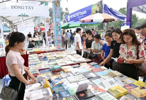 Hanoi Book Fair opens ảnh 1