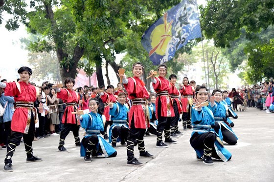 Japanese traditional New Year festival lures thousands of young people ảnh 2