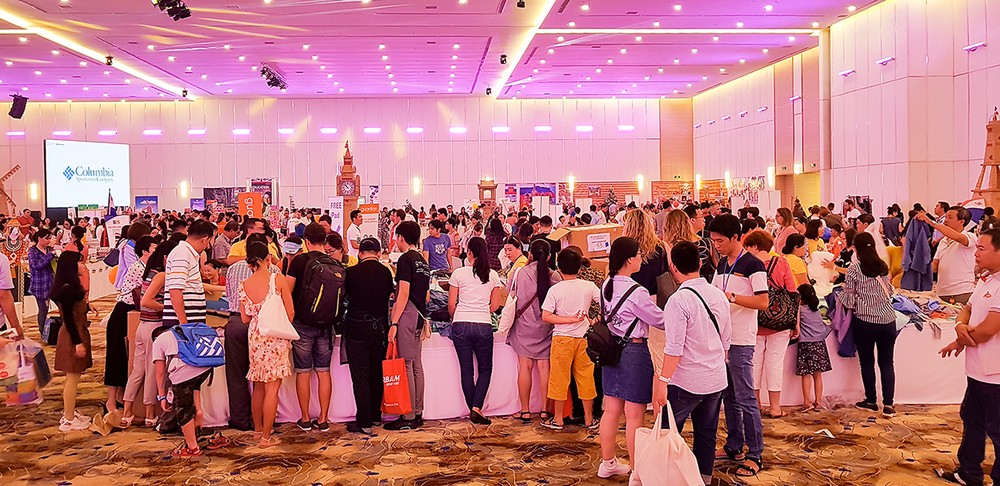 International Charity Bazaar 2018 attracts thousands of visitors ảnh 9