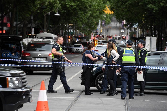 Police say treating Melbourne stabbing as a terror attack 