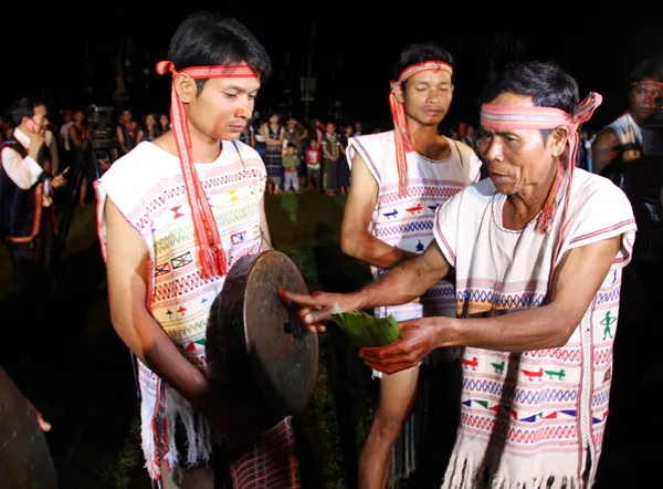 Đồng bào các dân tộc mở hội cồng chiêng ở Lâm Đồng ảnh 1