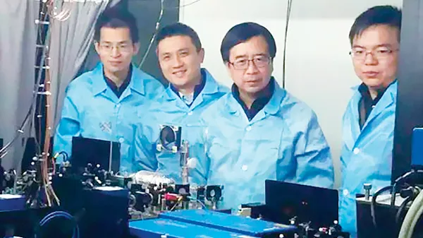 Chế tạo máy tính lượng tử đầu tiên trên thế giới