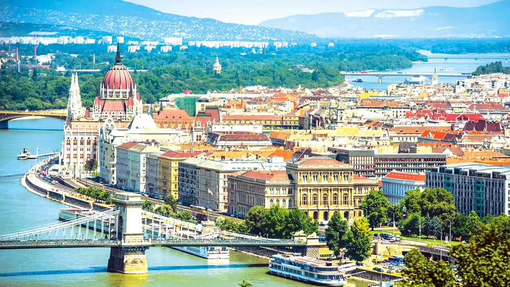 Budapest lãng mạn bên dòng Danube xanh