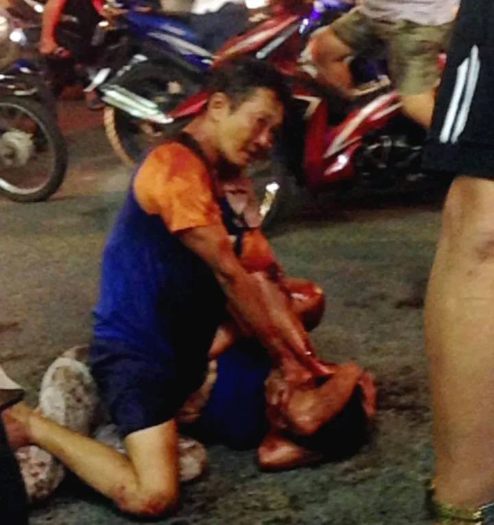 Hưng đang bị khống chế