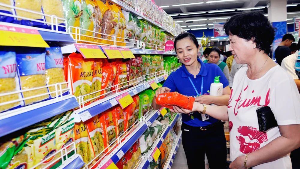 Co.opmart Huỳnh Tấn Phát sẽ giảm giá mạnh và tặng Honda SH Mode dịp khai trương ảnh 1